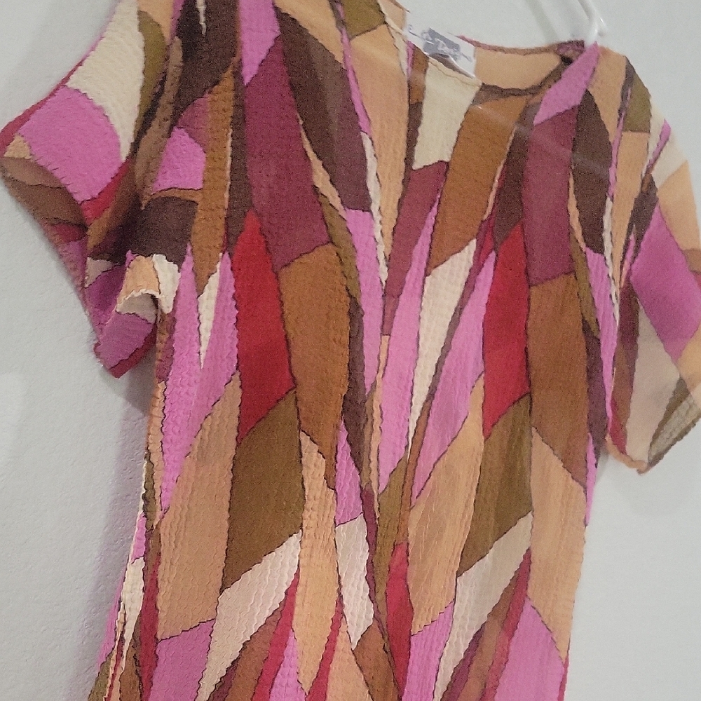 Colorful Geometric Pattern Top - Picture 4 of 4